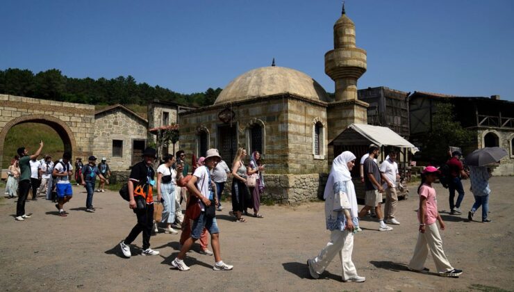 Türk dizileri dünya basınında: Popüler diziler, İstanbul’da turizmi canlandırıyor