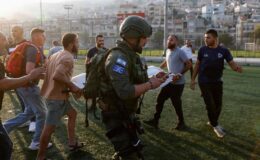 Golan Tepeleri: Lübnan’dan gelen roket futbol sahasına düştü – 11 ölü