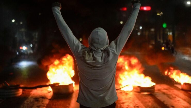 Venezuela: Maduro’nun yeniden seçilmesine karşı protestolarda 11 kişi öldü