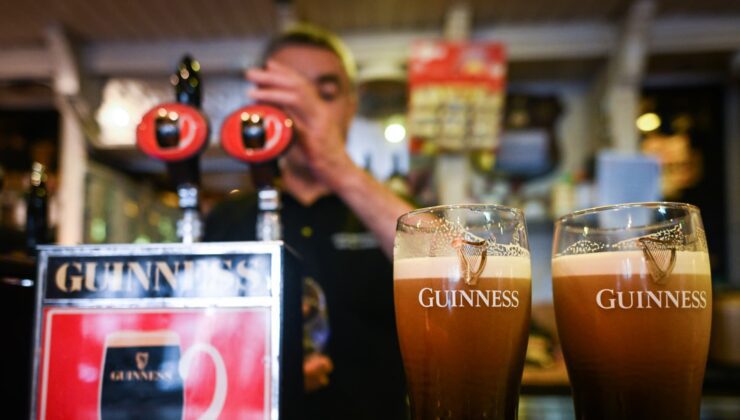 Diageo satış düşüşüyle ​​%10 düştü, ancak Guinness parlak bir nokta