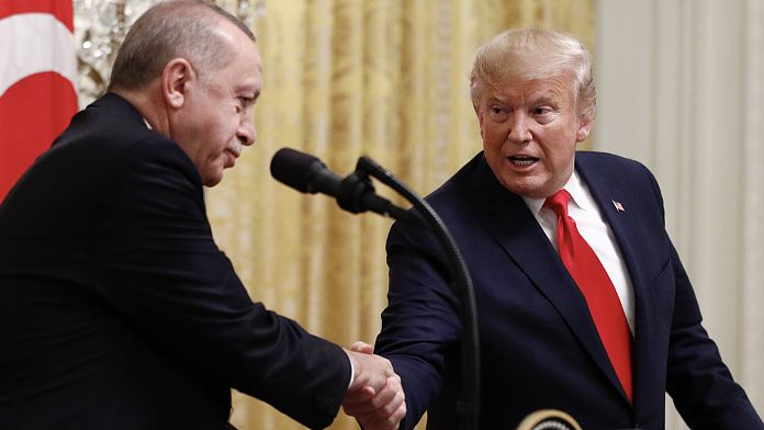 Erdoğan, Trump’la telefonda görüştü: ‘Suikast girişimi demokrasiye saldırı’