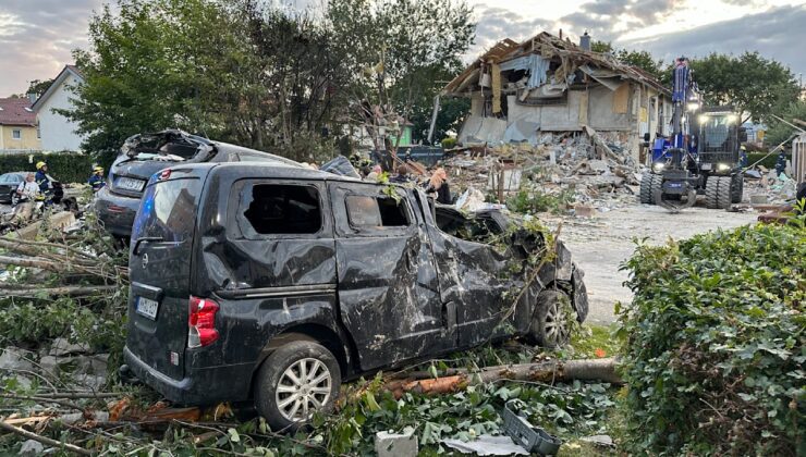 Memmingen’de konut binası patladı: Enkazdan ölü adam çıkarıldı | Haberler