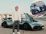 Nico Rosberg, şampiyonluk kazanan F1 motoruyla güçlendirilen 2,5 milyon sterlinlik AMG One hiper otomobilinin anahtarlarını teslim aldı