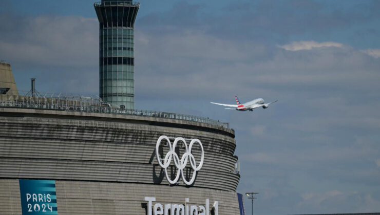 Paris havaalanı personeli anlaşmaya vardıktan sonra Olimpiyatlar öncesi grevi iptal etti