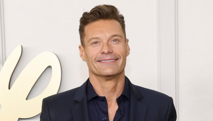 Ryan Seacrest, Wheel of Fortune Sunucusu Olarak İlk Gününü Belgeliyor