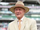 Sir Geoffrey Boycott, geçen hafta kanser ameliyatı geçirdikten sonra zatürre nedeniyle tekrar hastaneye kaldırıldı ve ‘yemek yiyemiyor veya içemiyor’