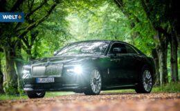 Rolls-Royce Spectre: Bu elektrikli otomobil dünyanın en iyi otomobili