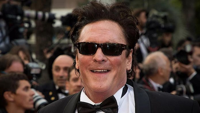 Amerikan yıldızı Michael Madsen aile içi şiddet suçundan tutuklandı