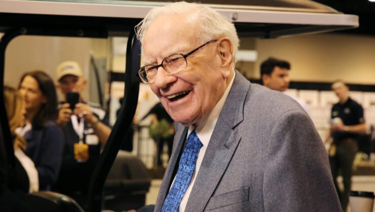 Buffett’ın Berkshire Hathaway’i 1 trilyon dolarlık piyasa değerine ulaştı, bunu başaran teknoloji dışındaki ilk ABD şirketi oldu