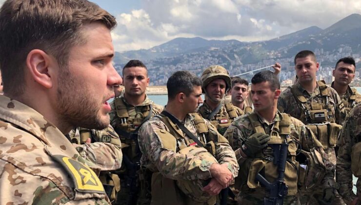 Bundeswehr konuşlandırması hakkında tartışma: Savaşta İsrail’i desteklemeli miyiz? | Politika