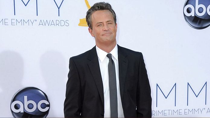 Friends’in yıldızı Matthew Perry’nin ölümüyle ilgili gözaltılar artıyor: Asistan ve iki doktor suçlandı