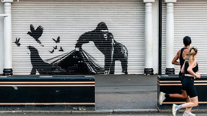 Gizemli sokak sanatçısı Banksy hayvan serisini tamamladı