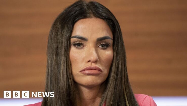 Katie Price Heathrow Havaalanında tutuklandı