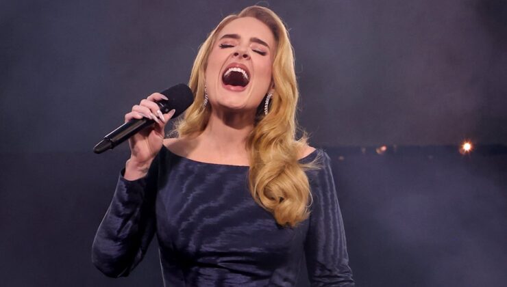 Megastar Adele tamamen büyülendi: Münih’teki gözyaşlı performans | Eğlence