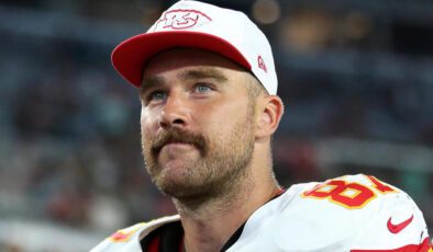 Chiefs yıldızı Travis Kelce, Taylor Swift hayranlığını nasıl yönettiğini anlatıyor: “Bununla eğleniyorum”