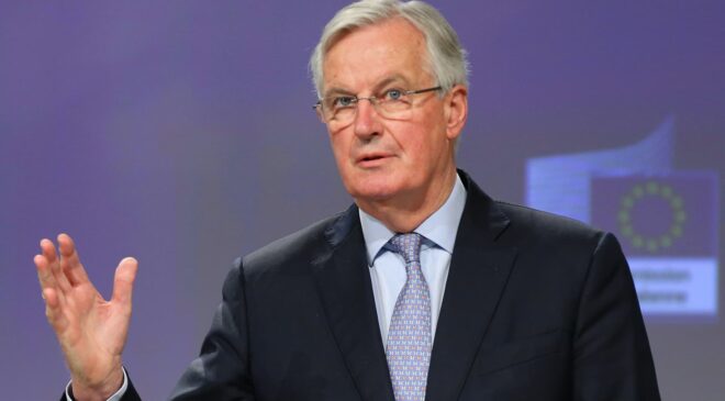 Eski AB Brexit müzakerecisi Michel Barnier yeni Fransız başbakanı olarak atandı