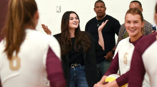 Selena Gomez Colorado Voleybol Takımını Şaşırttı: ‘Kendimi Tutamadım’