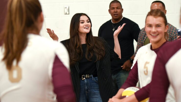 Selena Gomez Colorado Voleybol Takımını Şaşırttı: ‘Kendimi Tutamadım’